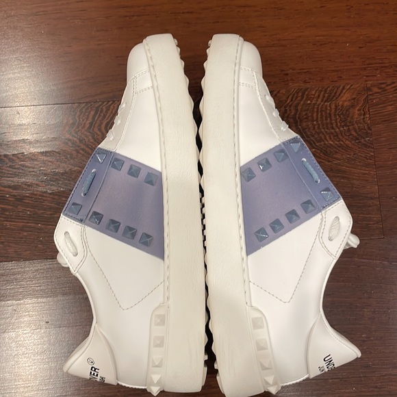 Valentino Garavani sneakers. Authentic - Picture 9 of 12